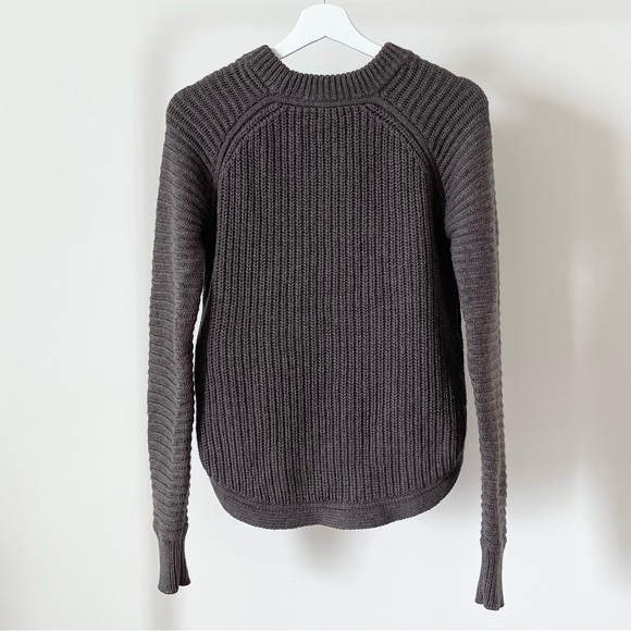 Aritzia Wilfred Italian Yarn Sweater in XS - Picture 5 of 5